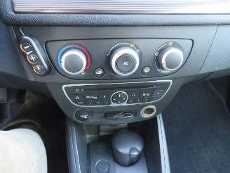 Renault Mégane 1.6 102pk Expression Navigatie Airco  parkeerschade picture 22