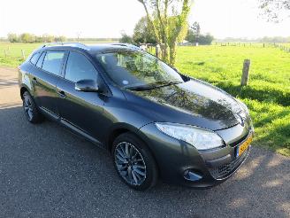 Renault Mégane 1.6 102pk Expression Navigatie Airco  parkeerschade picture 5