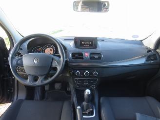 Renault Mégane 1.6 102pk Expression Navigatie Airco  parkeerschade picture 14