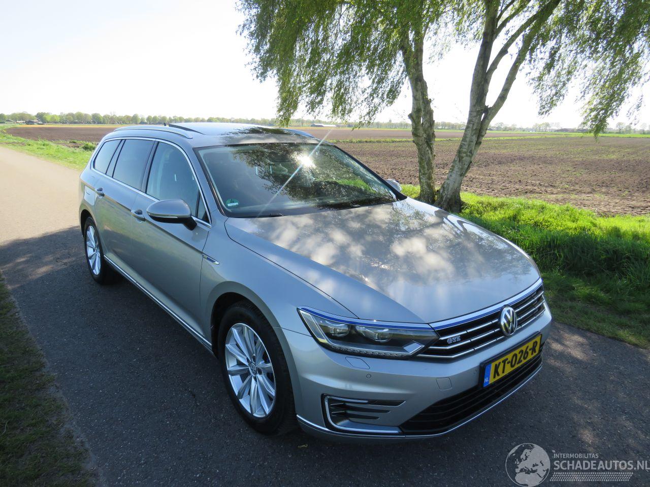Volkswagen Passat 1.4 TSI GTE 156 pk Aut  Hybride Benzine Electrich  Connected Series Plus[ nieuw nieuw staat