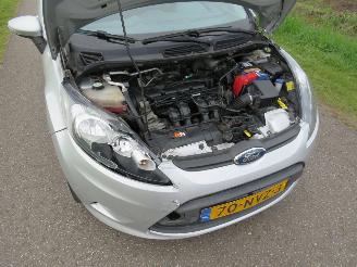 Ford Fiesta 1.2 Limited 2010-11 Airco 5 Drs  PARKEERSCHADE picture 13