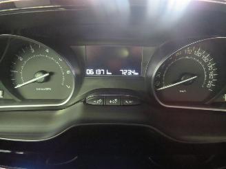 Peugeot 208 1.2 82pk  60.000km nap Pure Tech Action Navigatie Airco 2016  [ nieuwstaat picture 15