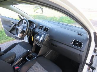 Volkswagen Polo 1.2 TDi  5DRS 2013-08 Navigatie Airco   [top top staat picture 22