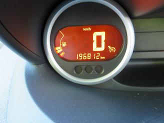 Renault Twingo 1.2 16v Dynamique Schadevrij!!! 2010  Airco Cruiscontrolle top top staat picture 8