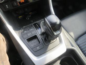 Toyota Rav-4 Toyota RAV4 2.5 178pk  Automaat Hybrid Bi-Tone Electich /Benzine  2020 vol optie picture 25