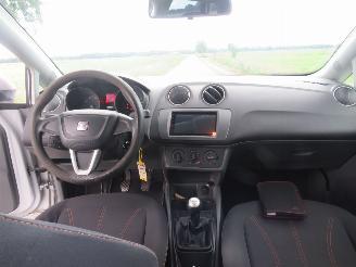 Seat Ibiza ST 1.4 COPA  10-2011 Airco Navigatie  spatscherm schade picture 3