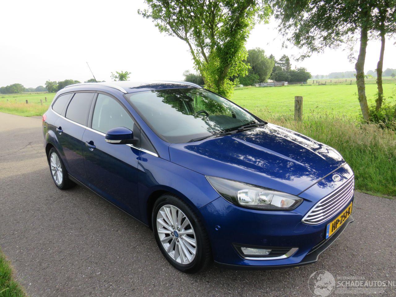 Ford Focus 1.0 92 Kw  125 pk Titanium Edition Navigatie  Schadevrij  Top Staat  2015-12 top