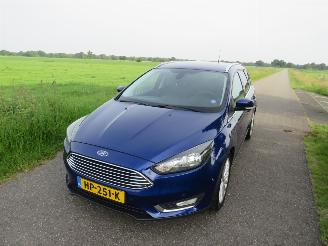 Ford Focus 1.0 92 Kw  125 pk Titanium Edition Navigatie  Schadevrij  Top Staat  2015-12 top picture 17