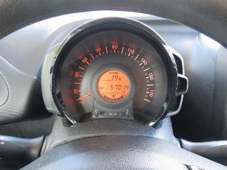 Toyota Aygo 1.0 VVT-I  57.000km nap X Fun  2019 5drs Airco picture 17