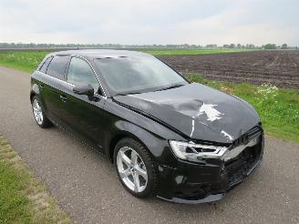 Vaurioauto  passenger cars Audi A3 SPORTBACK  104.000km nap 1.0 TFSI 116pk 5drs Navigatie Airco Clima  2018 2018/7