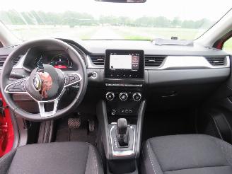 Renault Captur 16 E-TECH HYBRID/ ELEKTRIC BENZINE  2024   Automaat 32.000km Nap Camera Navigatie picture 19