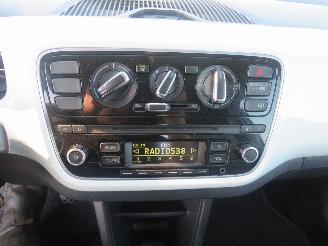 Volkswagen Up! 1.0 Snow Edition  195.000km Nap Airco luxe uitvoering 2012 Euro 6 picture 5