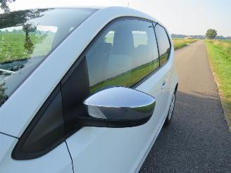 Volkswagen Up! 1.0 Snow Edition  195.000km Nap Airco luxe uitvoering 2012 Euro 6 picture 4