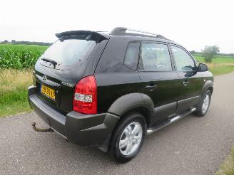 Hyundai Tucson 2.0 i  Active 165.000km nap Suv Airco Nieuwe Apk picture 2