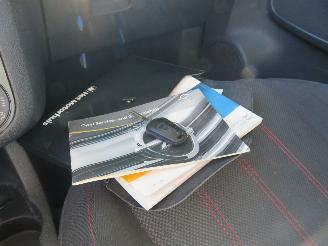Opel Corsa Opel Corsa 1.4-16V \'111\' Edition Navigatie Airco schadevrij picture 14