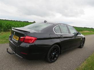 Schadeauto BMW 5-serie 520 I 184pk Automaat sedan High Executive 2011 [ topstaat 2011/11