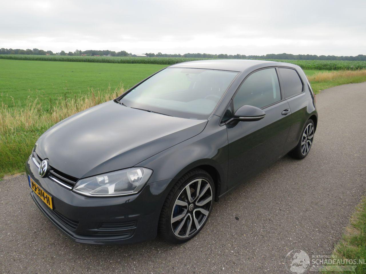 Volkswagen Golf 7 1.2 TSi Trendline 204.000km navigatie Clima top top staat 2013