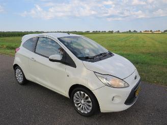 škoda osobní automobily Ford Ka 1.2 Titaniun 2008-12  goed werkende airco!!! 2008/12