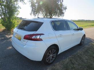 krockskadad bil auto Peugeot 308 1.2 110pk Pure Tech Style 116.000km Navigatie Camera airco Clima   splinter nieuwe d riem 2015/7