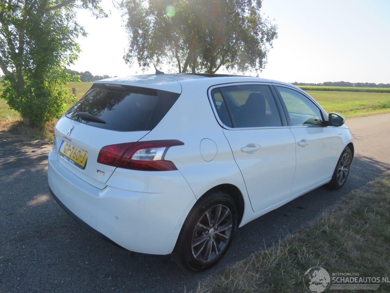 Peugeot 308 1.2 110pk Pure Tech Style 116.000km Navigatie Camera airco Clima splinter nieuwe d riem