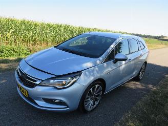 Opel Astra SPORTS TOURER+ 1.4 150pk Inovattion 2017 Camera navie clima  [ nieuwstaatt picture 21