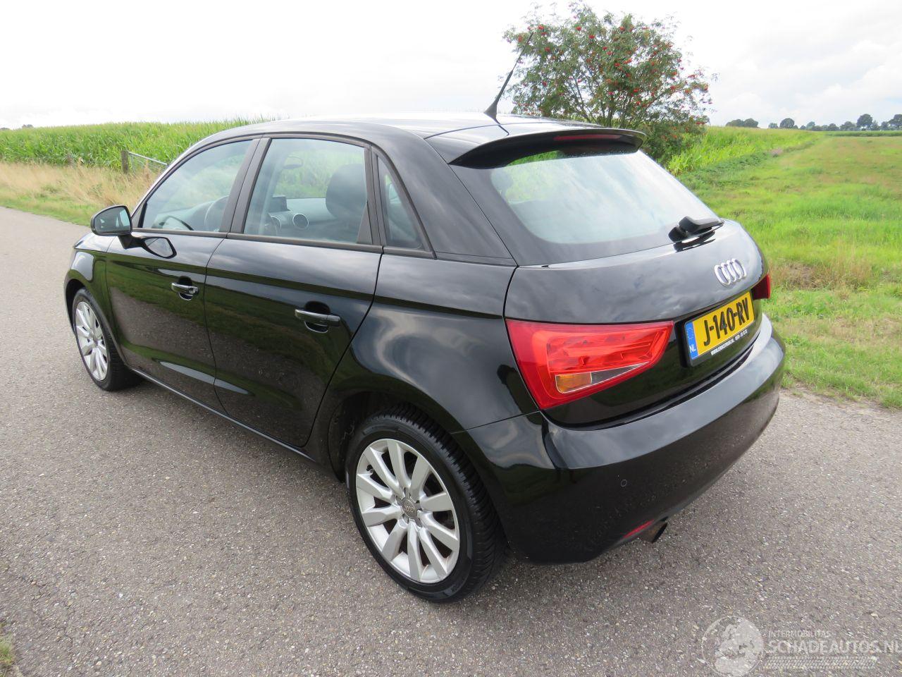 Audi A1 Sportback 1.2 Tfsi 122pk 5drs Airco 170.000km nap Navigatie Clima Stoelverwarming 2014