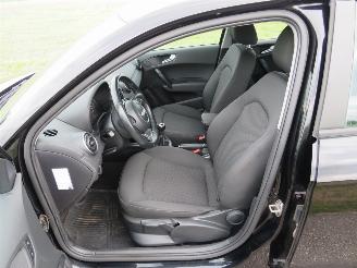 Audi A1 Sportback 1.2 Tfsi 122pk 5drs Airco 170.000km nap Navigatie Clima Stoelverwarming  2014 picture 17