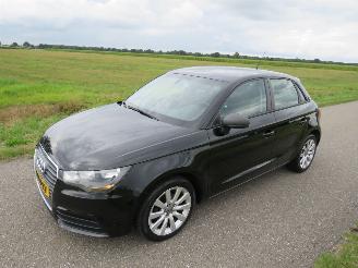 Audi A1 Sportback 1.2 Tfsi 122pk 5drs Airco 170.000km nap Navigatie Clima Stoelverwarming  2014 picture 5