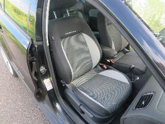Volkswagen Polo 1.4-16V 86pk Cross Trekhaak | Airco | Cruise | Mistlampen | Stoelverwarming picture 17
