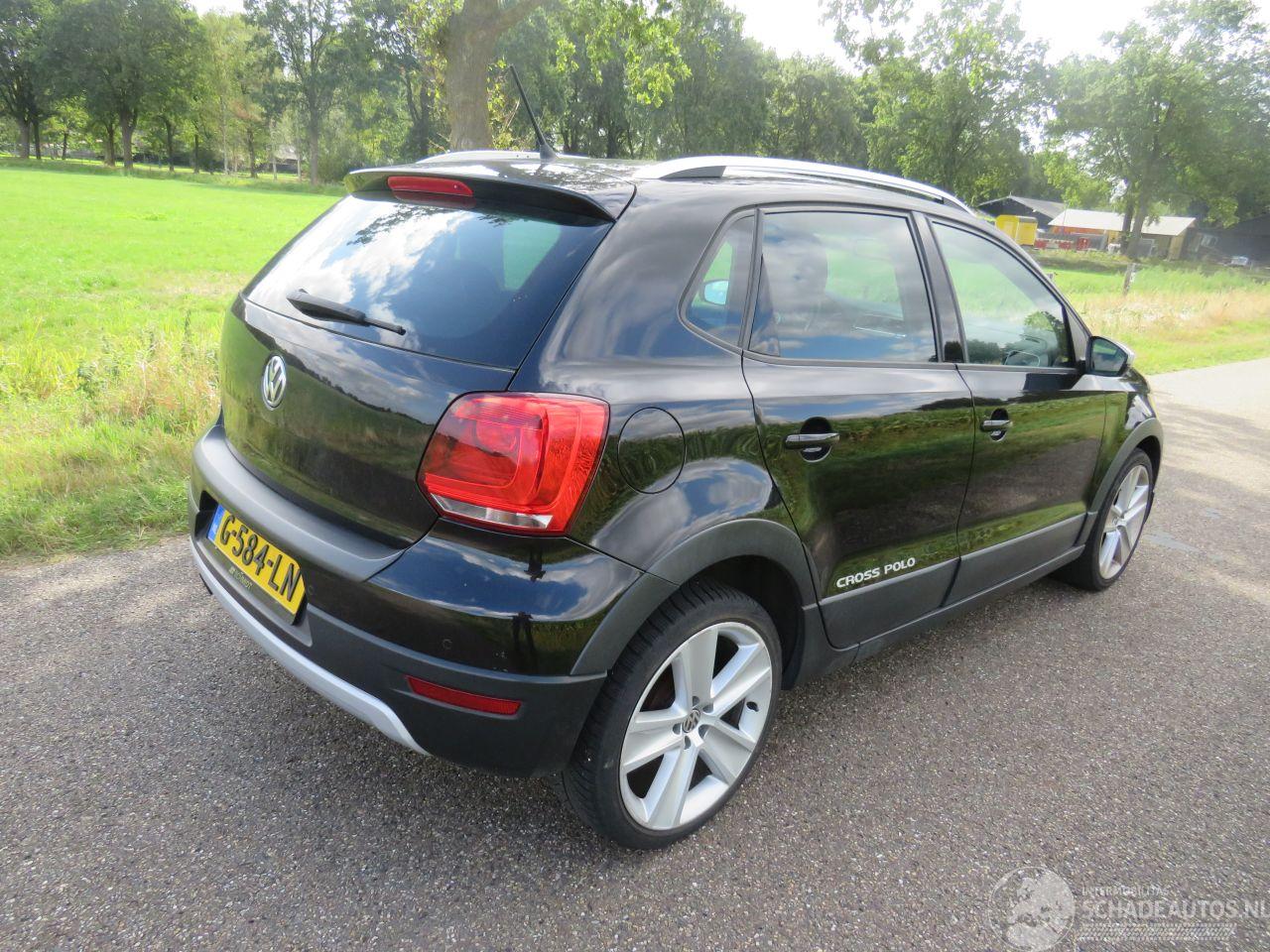 Volkswagen Polo 1.4-16V 86pk Cross Trekhaak | Airco | Cruise | Mistlampen | Stoelverwarming Schadevrij