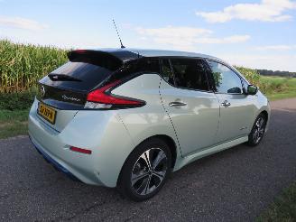 Nissan Leaf 2.ZERO EDITION 40 kWh Elektrisch Automaat Camera Stoelverwarming Navigatie schadevrij picture 7