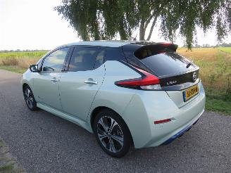 Nissan Leaf 2.ZERO EDITION 40 kWh Elektrisch Automaat Camera Stoelverwarming Navigatie schadevrij picture 15