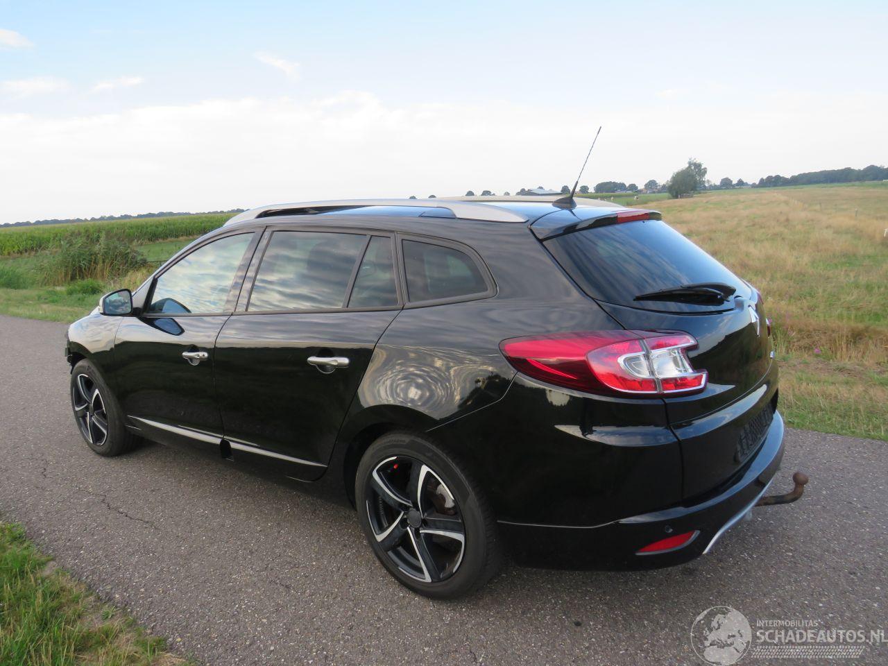 Renault Mégane 1.5 DCi GT Line 125pk Parkeerschade Instappen en rijden