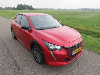 Peugeot 208 e 208 Ev GT 350 50kw Automaat   3.000km!!!!!! Nap Camera Navi Clima Stoelverwarmig picture 21