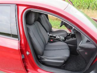 Peugeot 208 e 208 Ev GT 350 50kw Automaat   3.000km!!!!!! Nap Camera Navi Clima Stoelverwarmig picture 23
