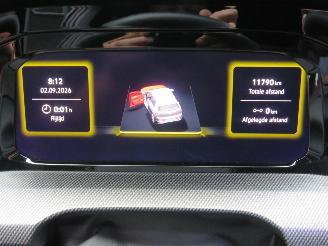 Volkswagen Golf 1.5 E TSi R Line Aut  11.000km Nap 150pk Elektrische /Benzine 50.000 nieuwprijs picture 19