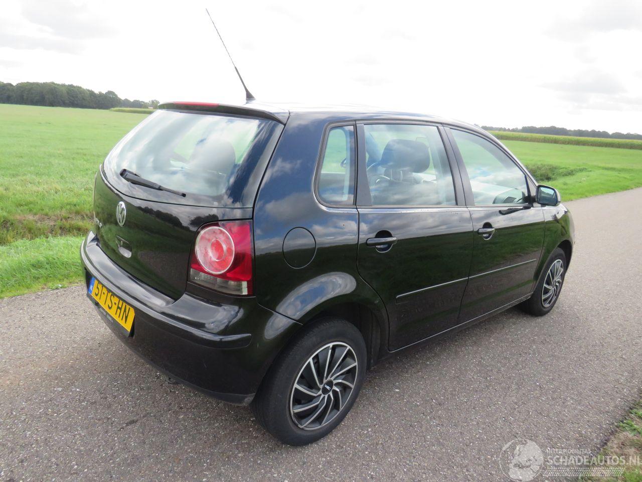 Volkswagen Polo 1.2 Optive 5drs Airco  2007  Parkeerschade NAVIGATIE