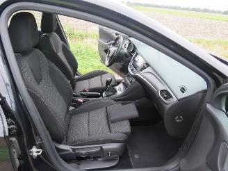 Opel Astra SPORTS TOURER+ 1.0 105pk BUSINESS 170.000km nap Camera navigatie 2016 picture 22