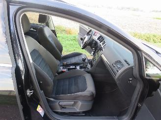 Volkswagen Golf 7  1.4 TSi 122pk 152.000km nap Highline Alcantara Navigatie Clima Stoelverwarming picture 2