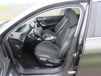 Peugeot 308 1.2 110pk Pure Tech 133.000km nap Camera Navigatie clima  panoramadak  2020 nieuwstaat picture 5