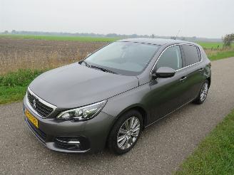Peugeot 308 1.2 110pk Pure Tech 133.000km nap Camera Navigatie clima  panoramadak  2020 nieuwstaat picture 14