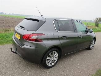 Peugeot 308 1.2 110pk Pure Tech 133.000km nap Camera Navigatie clima  panoramadak  2020 nieuwstaat picture 24