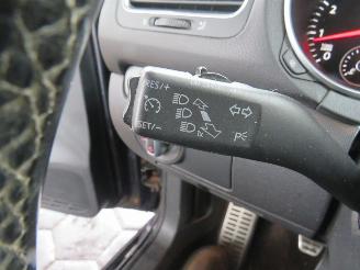 Volkswagen Golf 1.2 TSi Trend Edition 216.000km  Navigatie Stoelverwarming Aircoclima Bleu motion picture 7