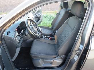Volkswagen T-Cross 1.0 TSi Life 95pk Euro 6 Camera Navigatie clima sportstoelen  enz enz picture 5