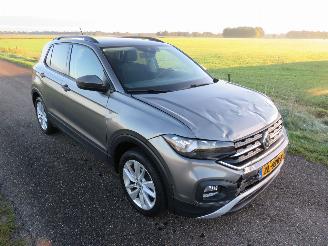Volkswagen T-Cross 1.0 TSi Life 95pk Euro 6 Camera Navigatie clima sportstoelen  enz enz picture 3