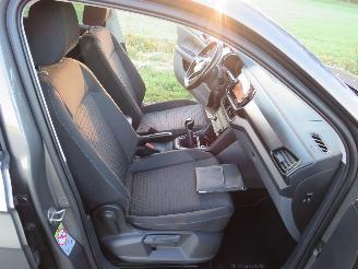 Volkswagen T-Cross 1.0 TSi Life 95pk Euro 6 Camera Navigatie clima sportstoelen  enz enz picture 3