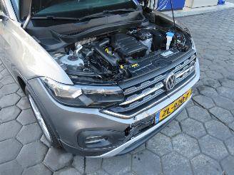 Volkswagen T-Cross 1.0 TSi Life 95pk Euro 6 Camera Navigatie clima sportstoelen  enz enz picture 15