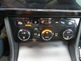 Skoda Superb 1.5 TSi Act Sportline Business 150pk Aut 2020 Vol Optie Schuifdak alcantara leer picture 12
