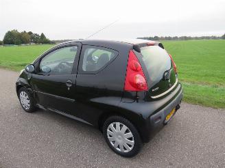 Peugeot 107 1.0 12v XS 68pk Splinter Nieuwe Apk  2008   Airco Topstaat picture 16