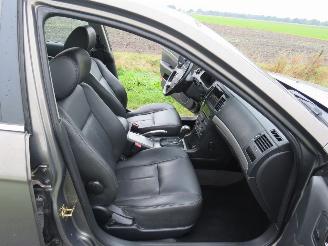 Chevrolet Epica 2.5  156pk Executive  6 Cilnder Automaat   Sedan Leer Splinter nieuwe Apk picture 19